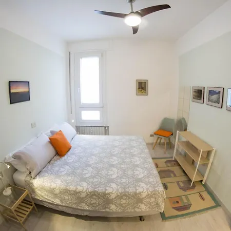 Haven, Cosy Just Steps From Lake, Newly-renovated! Lecco